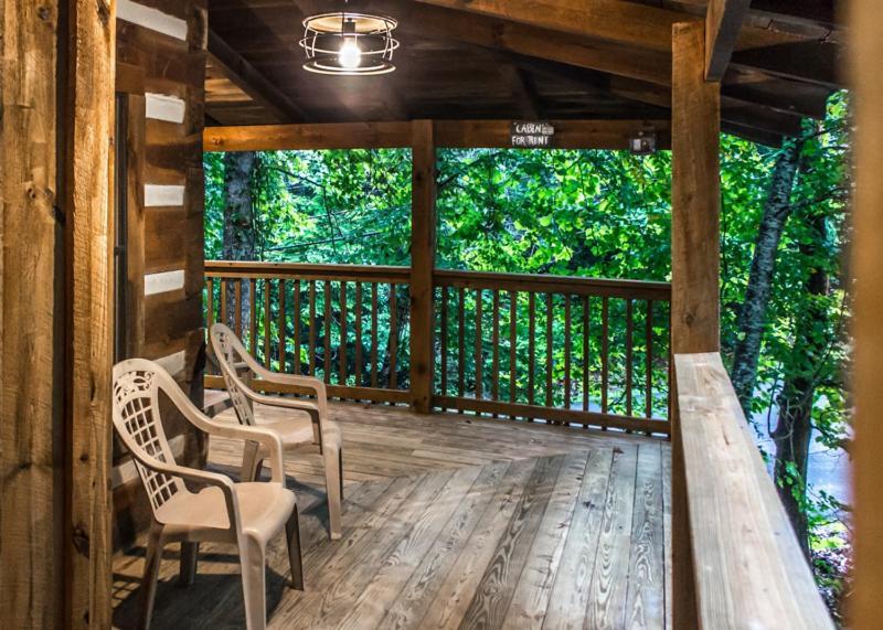 Hatfield Hideaway Pigeon Forge Exterior photo
